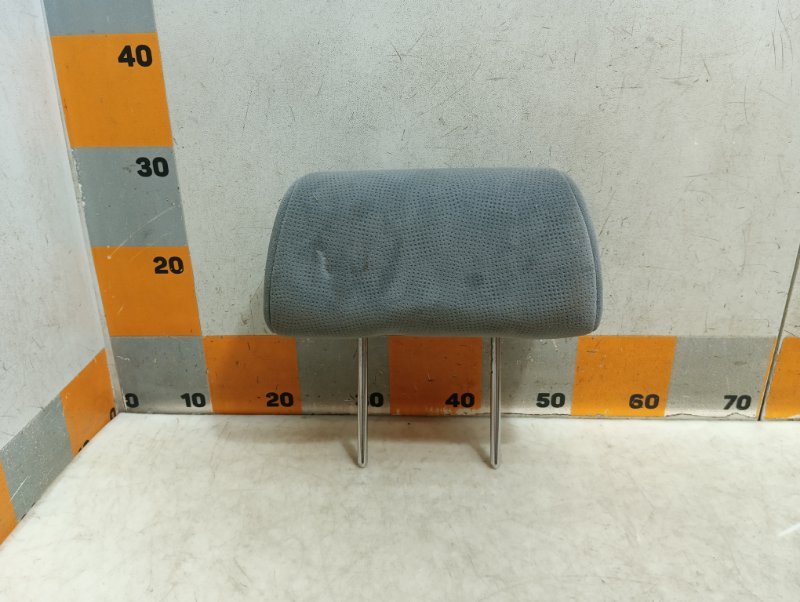 Подголовник сиденья