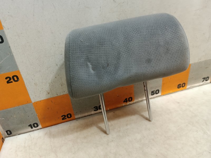 Подголовник сиденья