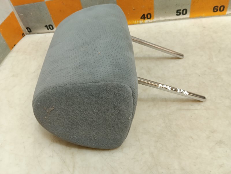 Подголовник сиденья