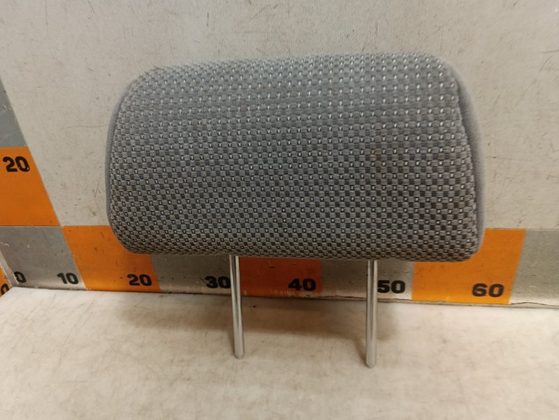 Подголовник сиденья