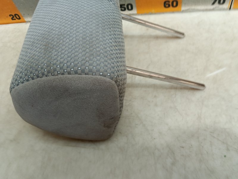 Подголовник сиденья