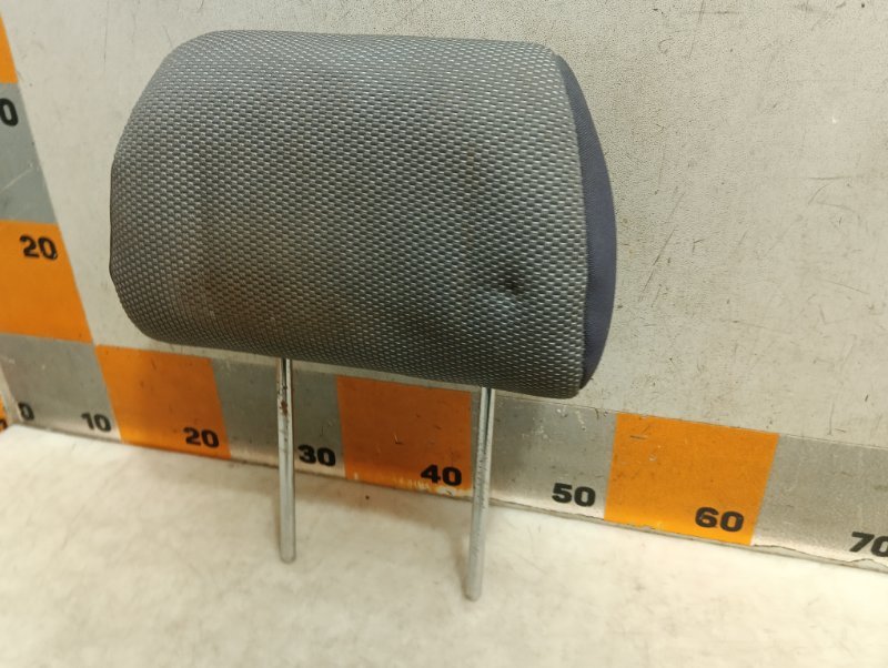 Подголовник сиденья