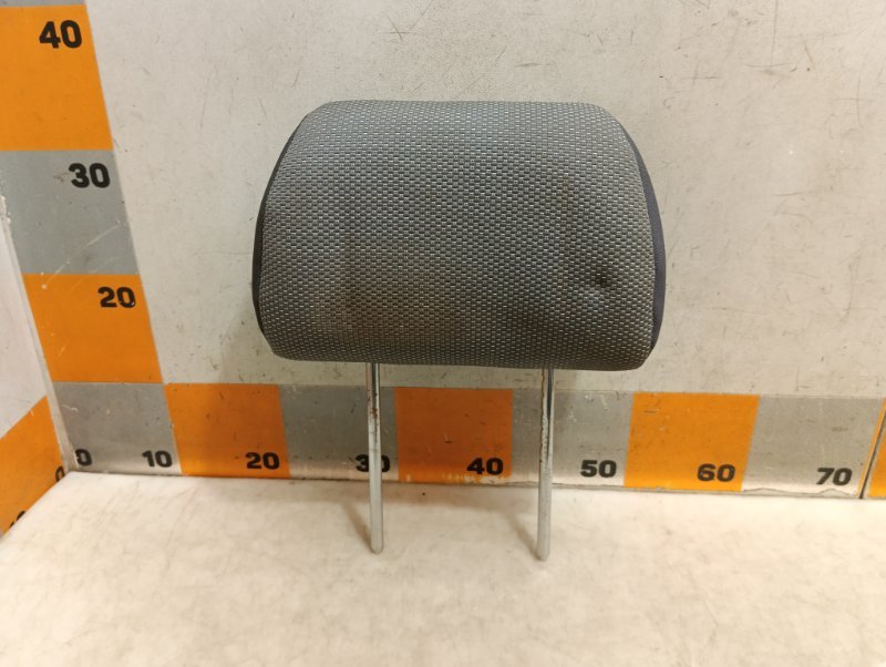 Подголовник сиденья