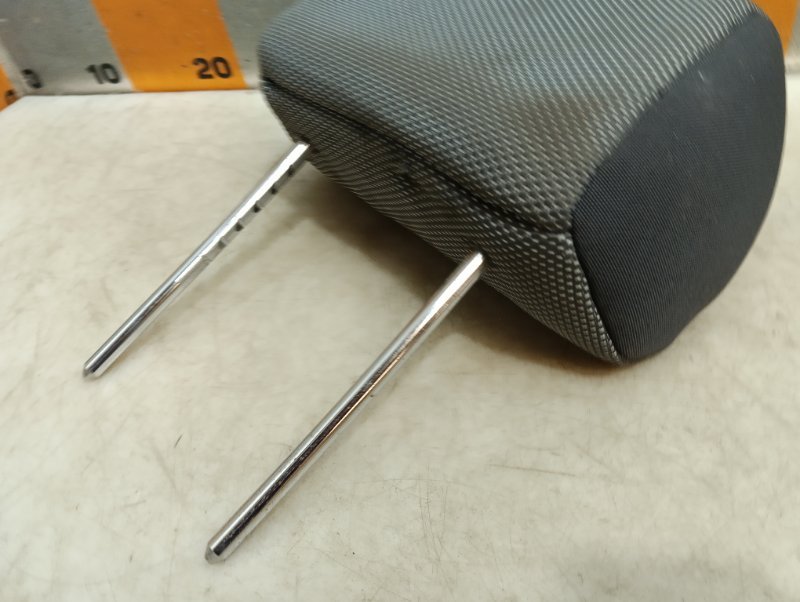 Подголовник сиденья