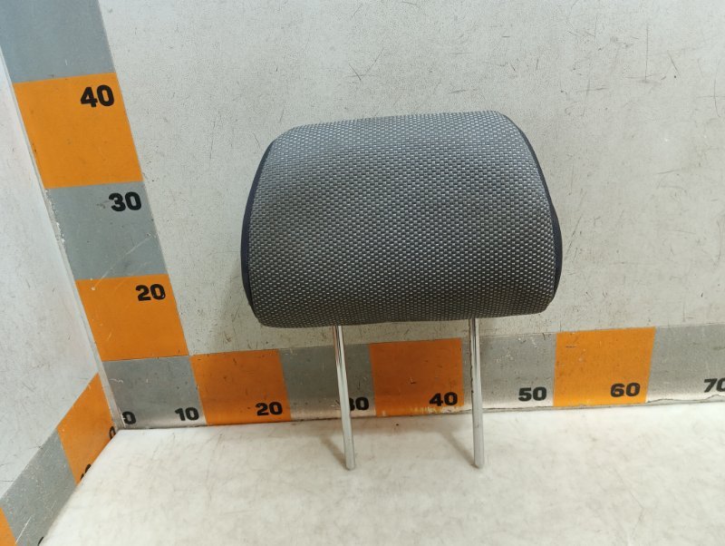 Подголовник сиденья