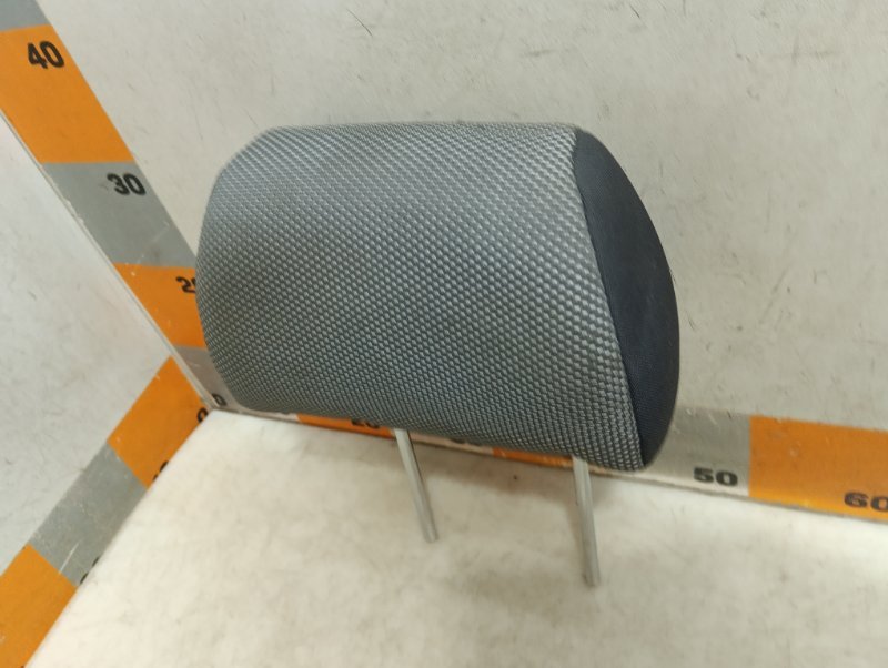 Подголовник сиденья