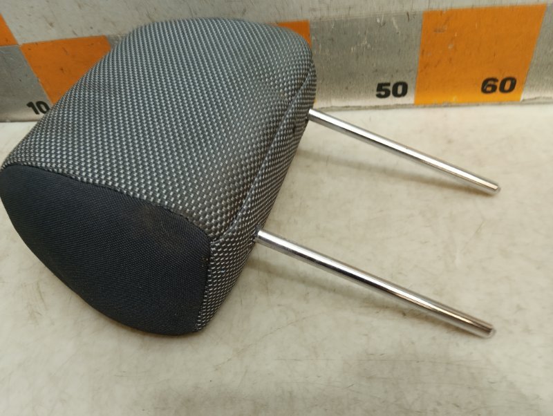 Подголовник сиденья