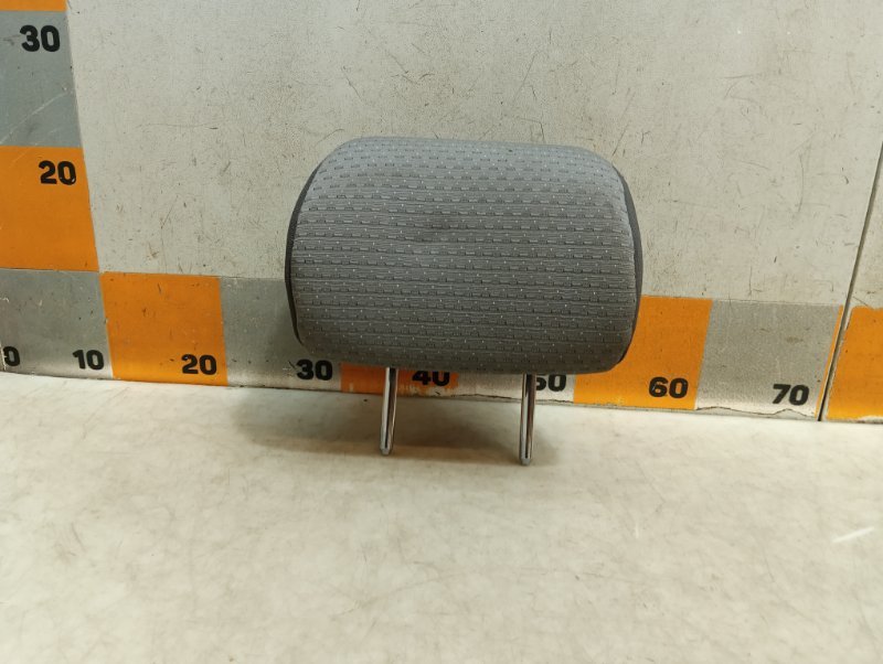 Подголовник сиденья