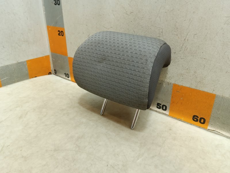 Подголовник сиденья