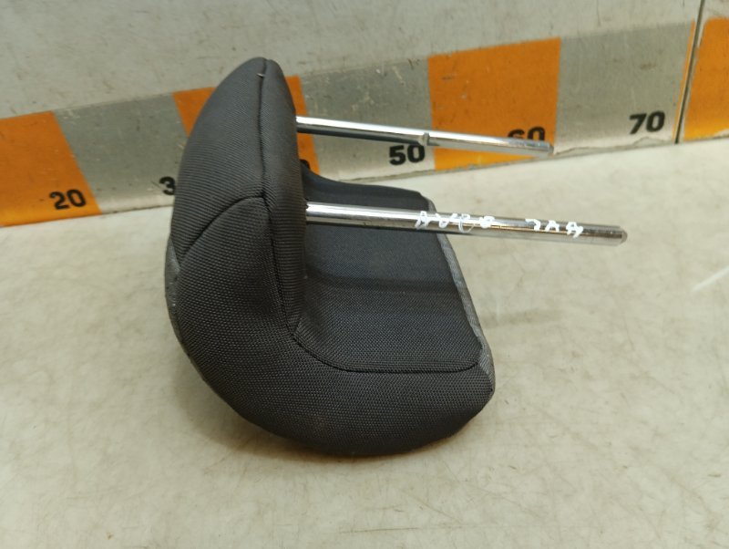 Подголовник сиденья