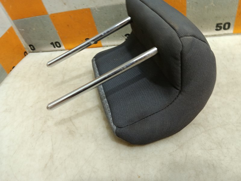 Подголовник сиденья