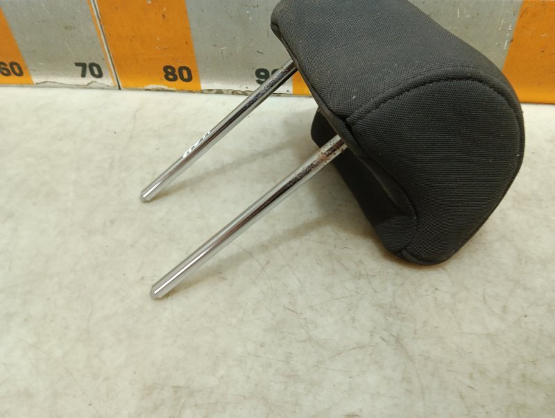 Подголовник сиденья