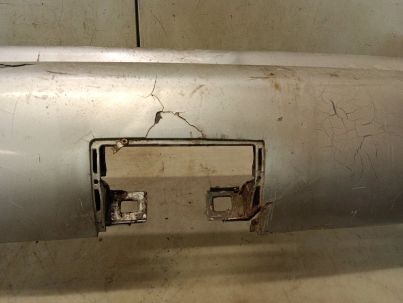 Бампер задний