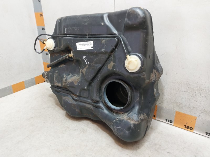 Бак топливный