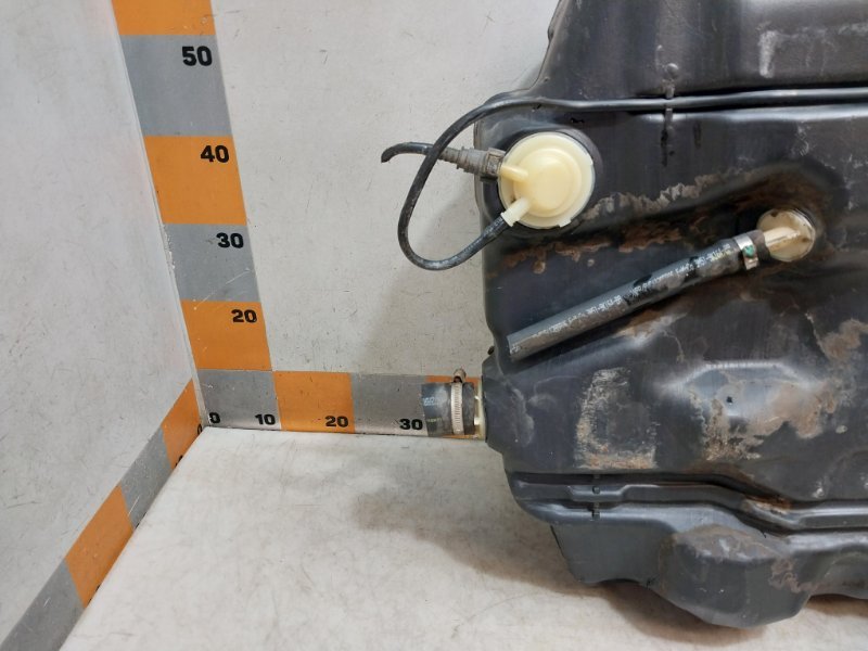 Бак топливный