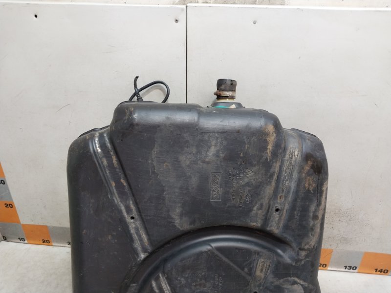 Бак топливный