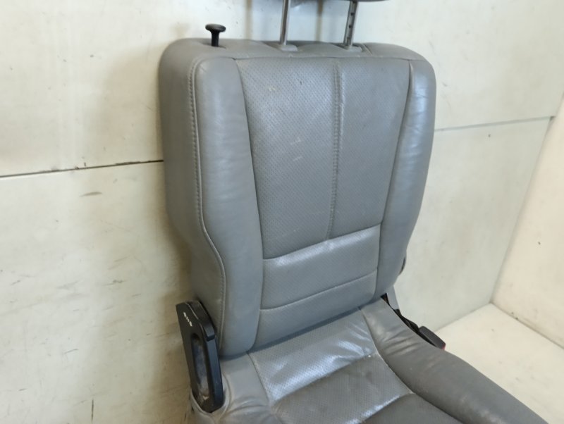 Сиденье салонное