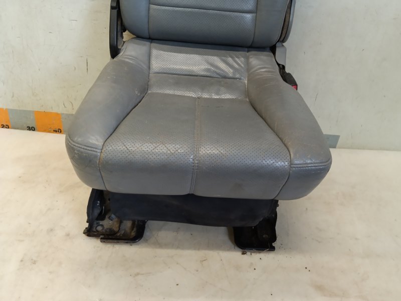 Сиденье салонное