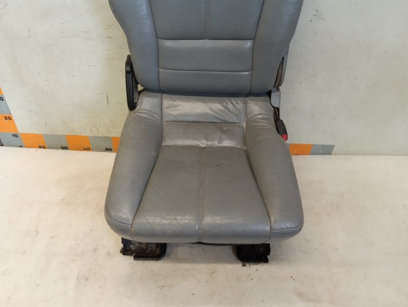 Сиденье салонное