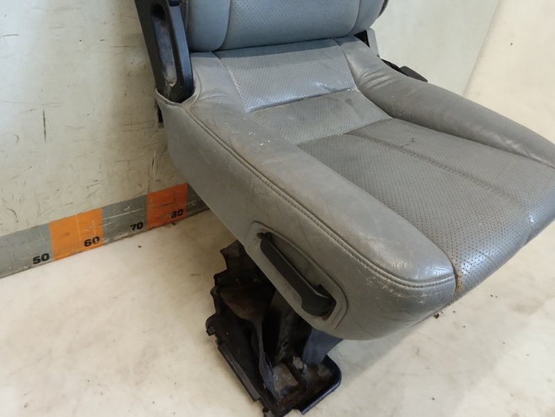 Сиденье салонное