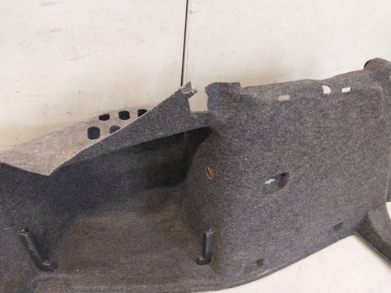 Обшивка багажника