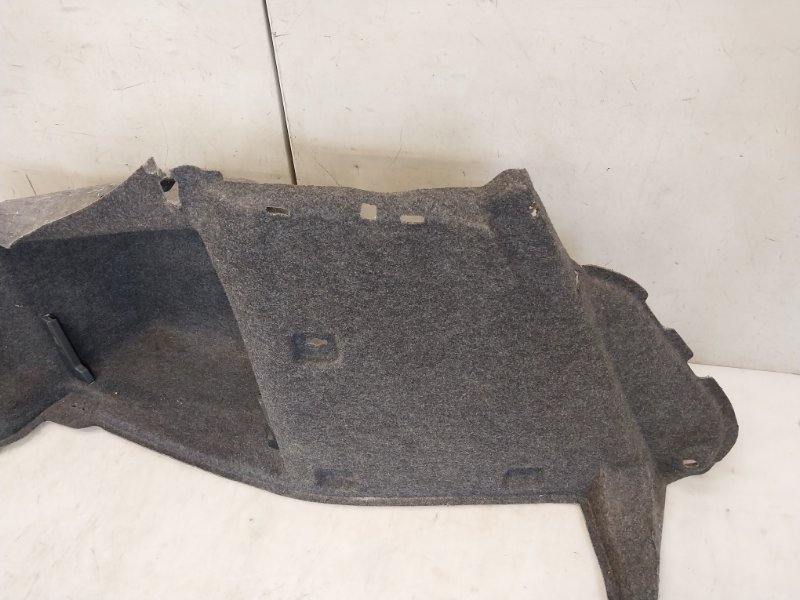 Обшивка багажника