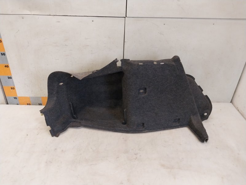 Обшивка багажника