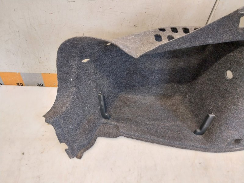 Обшивка багажника