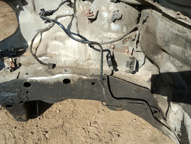 Лонжерон передний правый