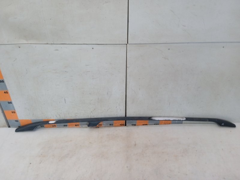 Рейлинг (релинг) правый (планка на крышу)