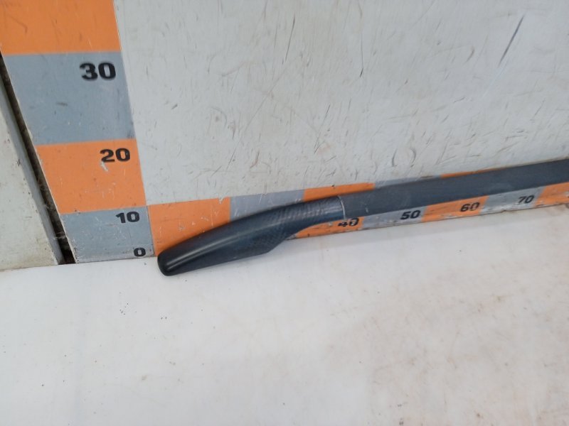 Рейлинг (релинг) левый (планка на крышу)