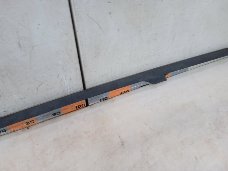 Рейлинг (релинг) левый (планка на крышу)