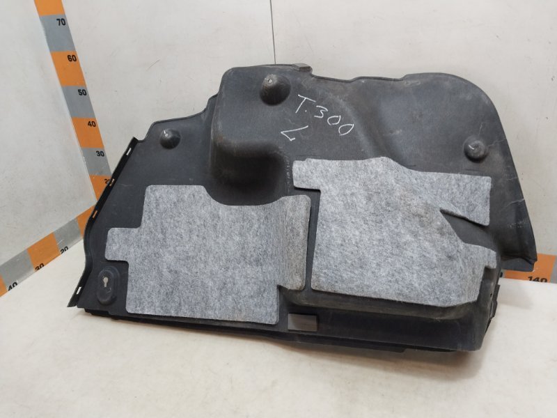 Обшивка багажника