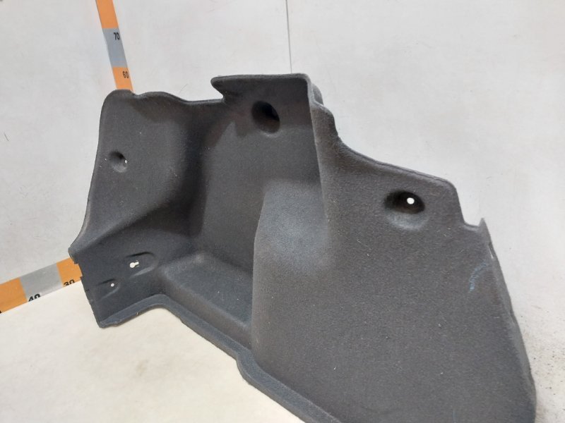 Обшивка багажника