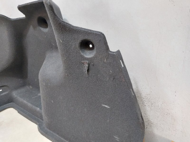 Обшивка багажника