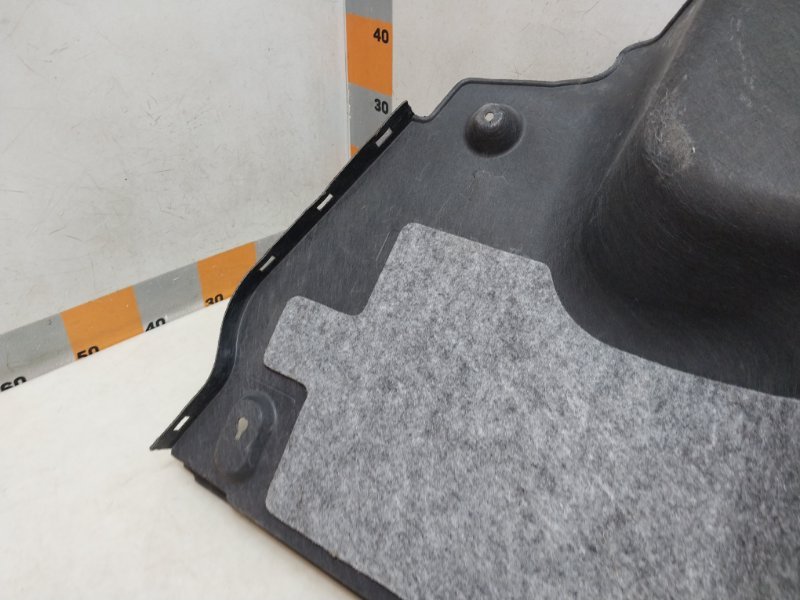 Обшивка багажника