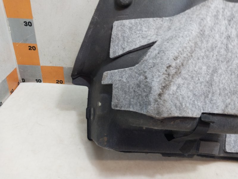 Обшивка багажника