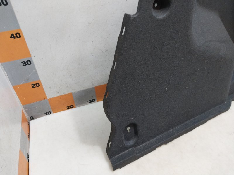 Обшивка багажника