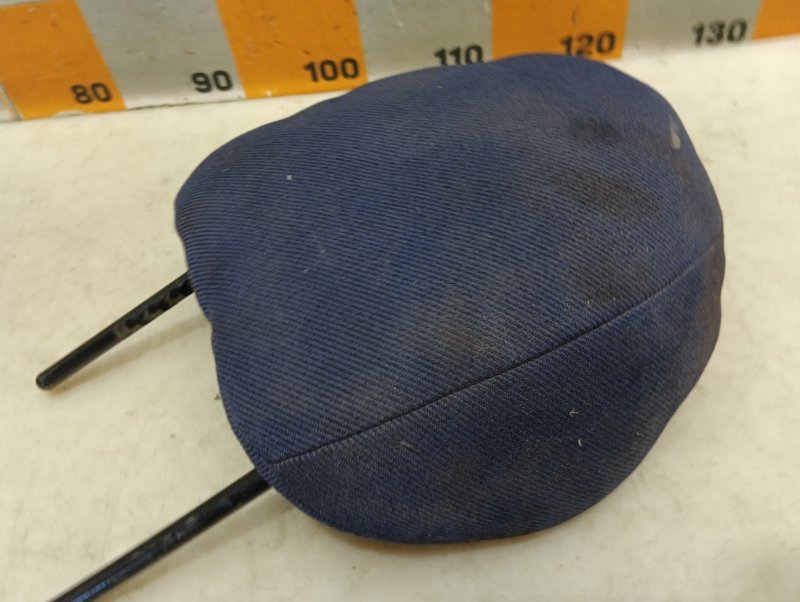 Подголовник сиденья