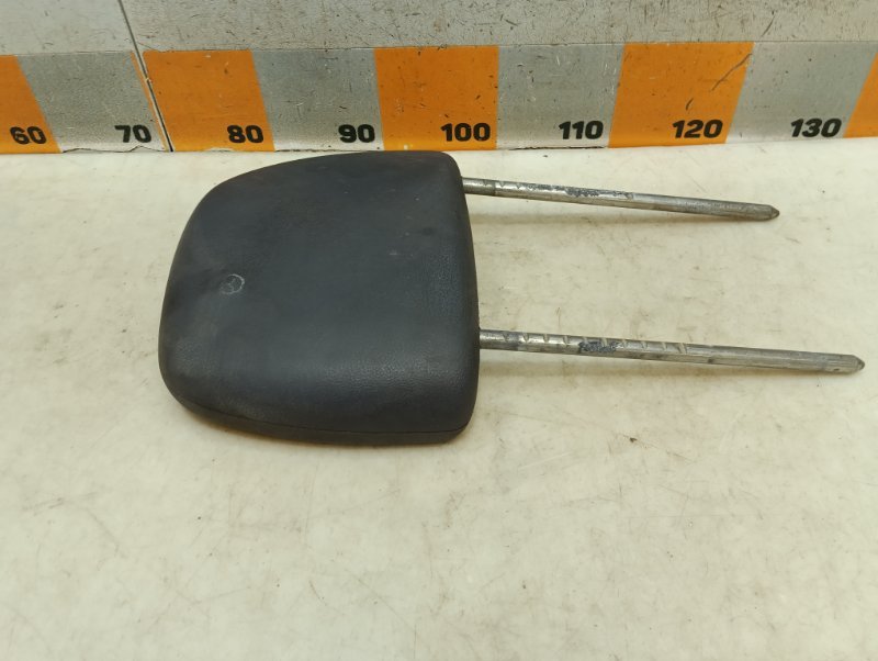 Подголовник сиденья