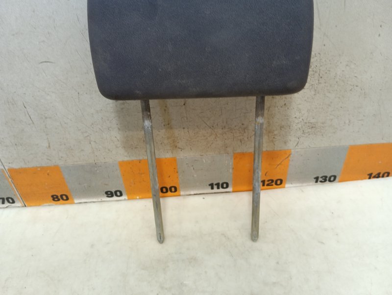 Подголовник сиденья