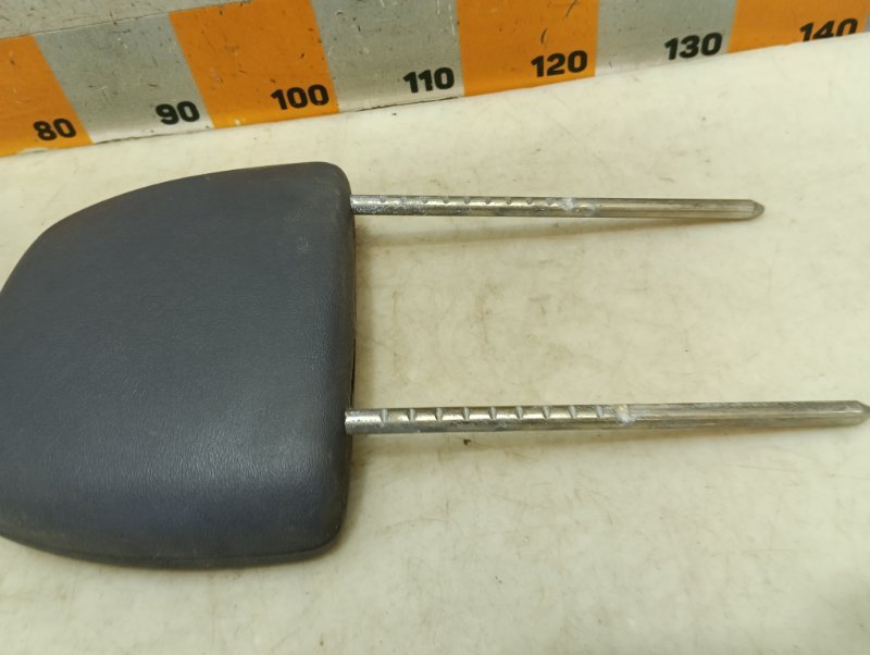 Подголовник сиденья