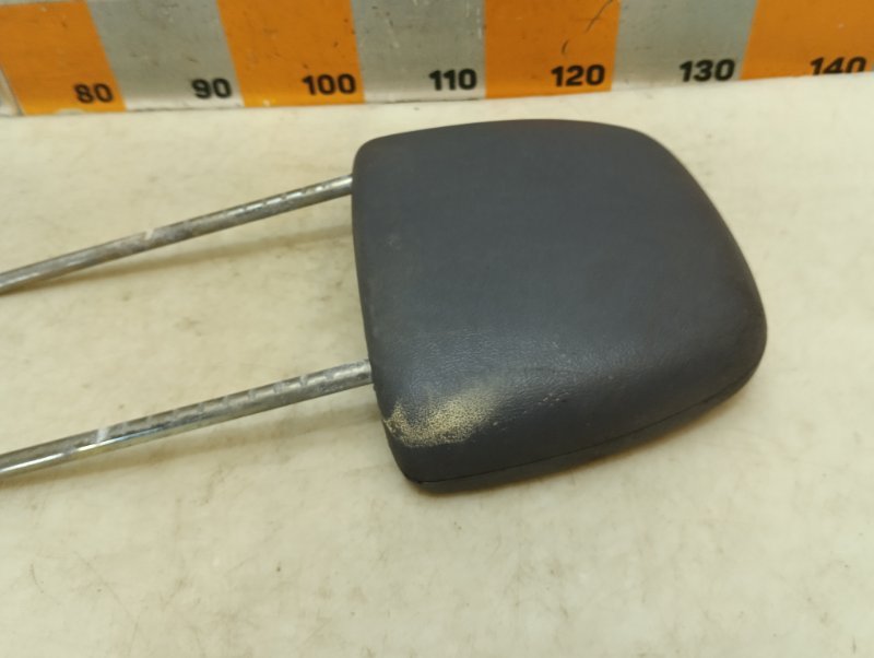 Подголовник сиденья