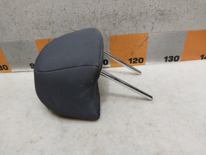 Подголовник сиденья