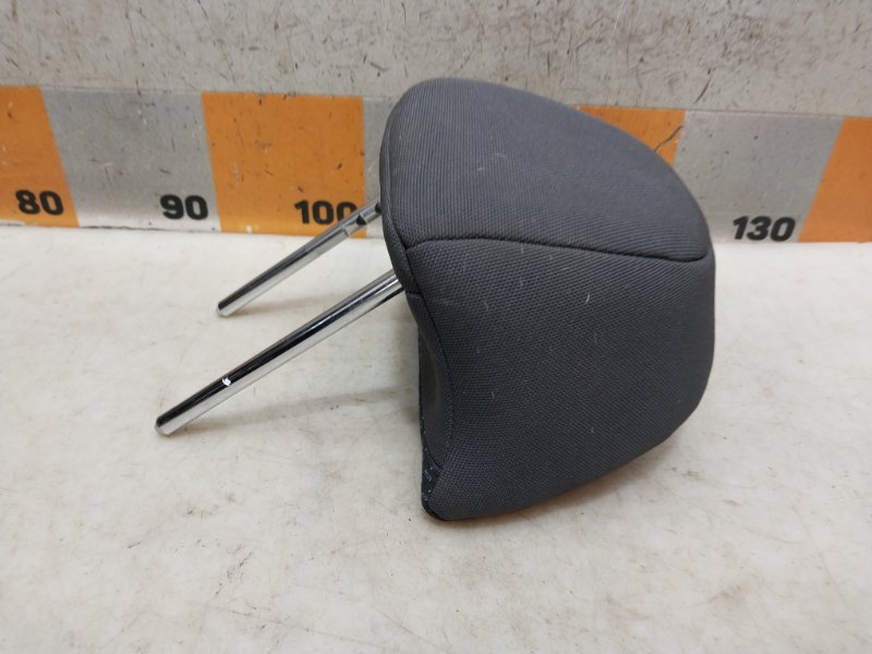 Подголовник сиденья