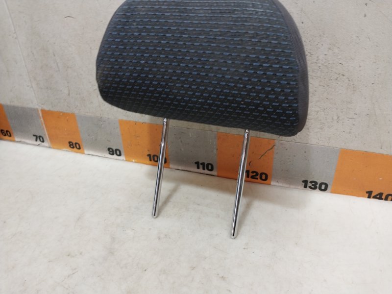 Подголовник сиденья