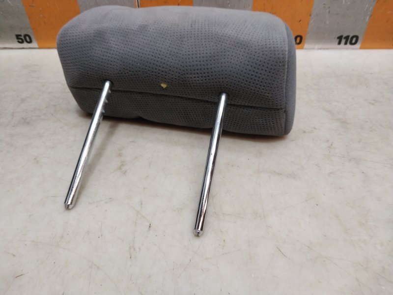 Подголовник сиденья