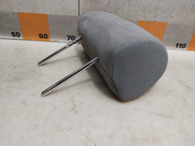 Подголовник сиденья