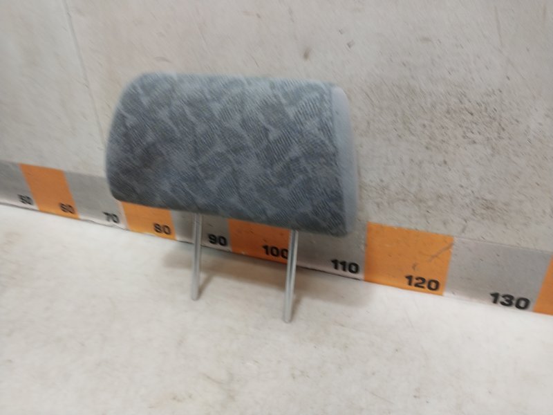 Подголовник сиденья