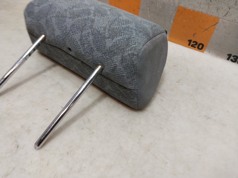 Подголовник сиденья